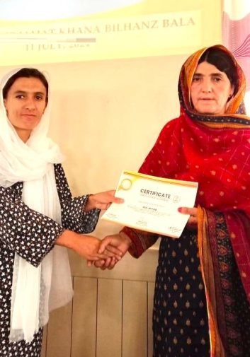 Certificate-Distribution-Ceremony-at-Bilhaz