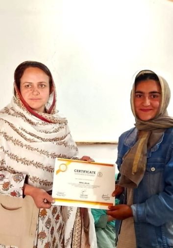 Certificate-Distribution-Ceremony-at-Bilhaz1-img